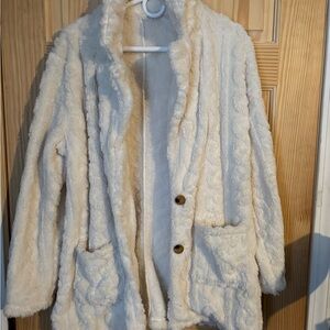 Cozy Cream Faux Fur Jacket